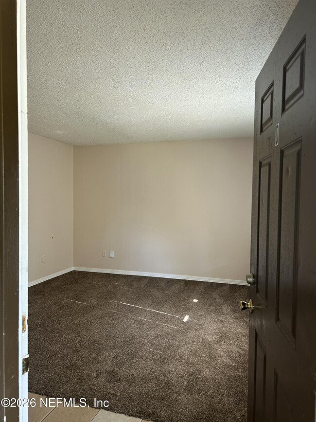 Building Photo - 470 Crabapple Ct