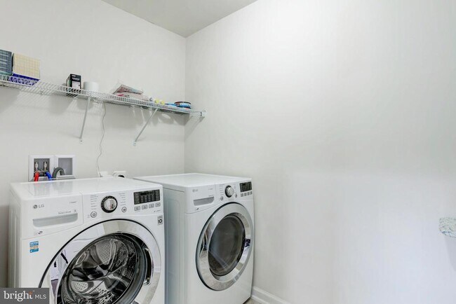Building Photo - 22800 Bubbling Brook Dr