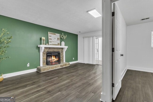 Building Photo - 2835 Mt Tabor Cir