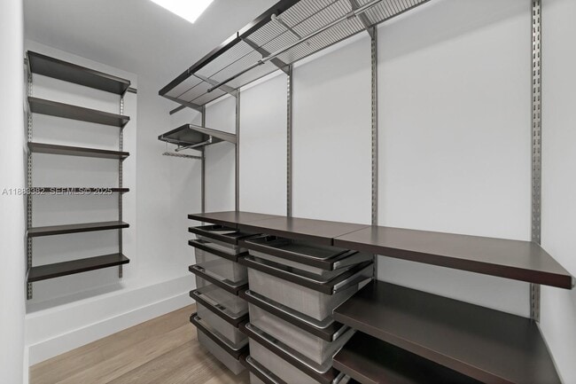 Building Photo - 1643 Brickell Ave