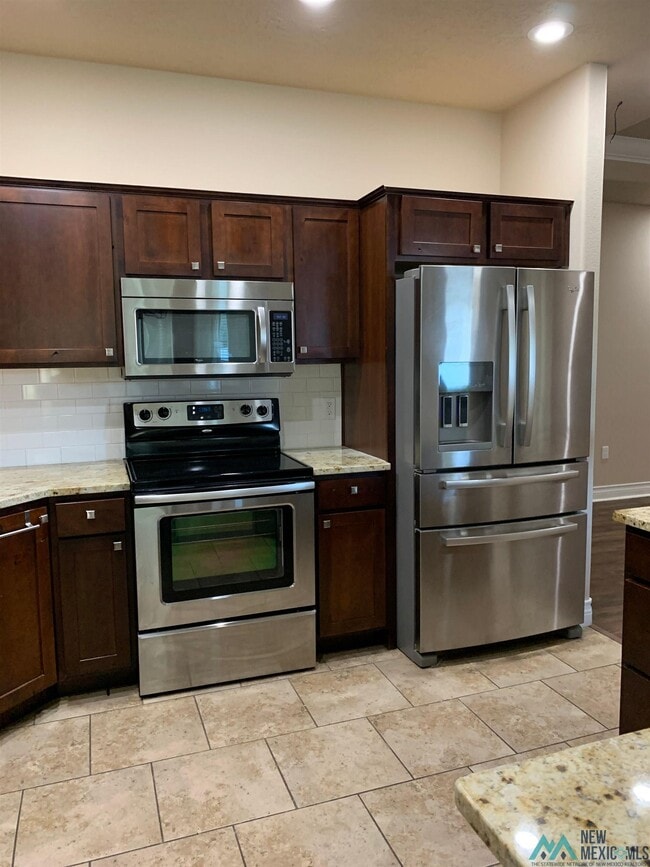 Building Photo - 116 Mariposa Dr