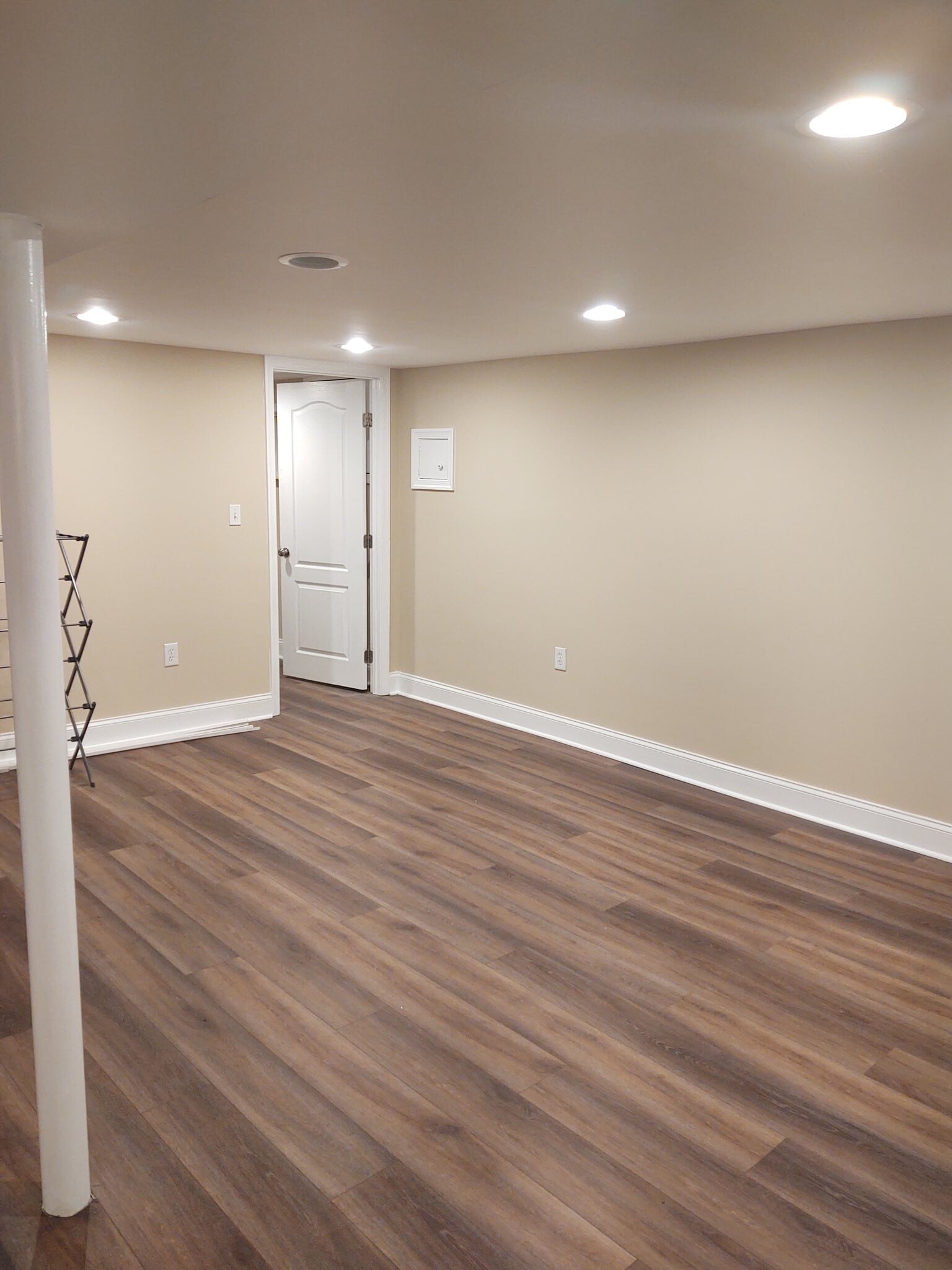 Building Photo - 5658 Calyn Rd
