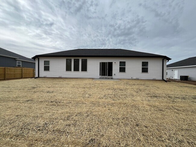 Building Photo - NEW BUILD! 4 BEDROOM 2 BATHROOM