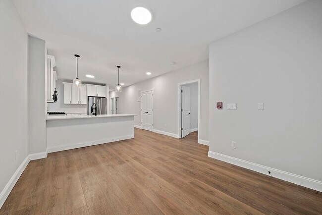 Building Photo - 22 Madison Ave