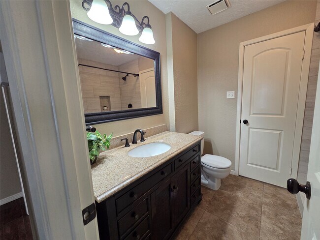 Building Photo - 4203 Spinks Creek Ln