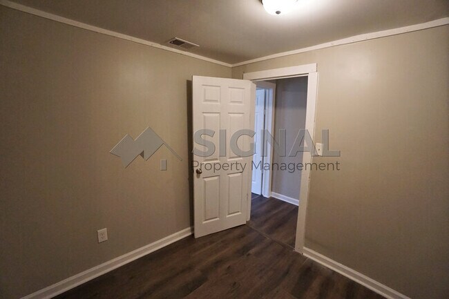 Building Photo - 7619 Henry Ellen Rd