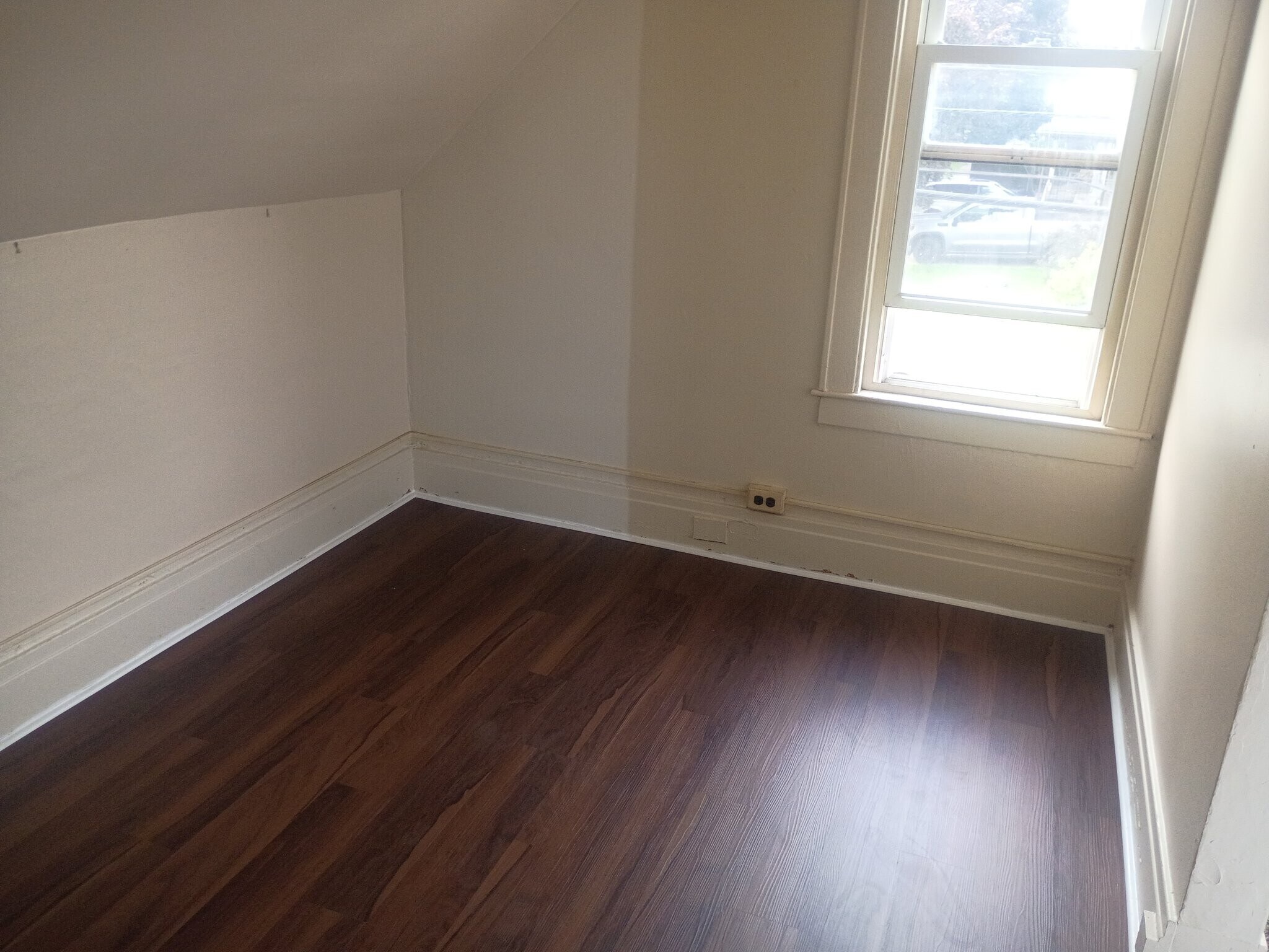Building Photo - 347 Ludington St