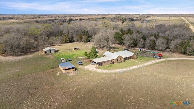 Building Photo - 1102 Fairview Dr