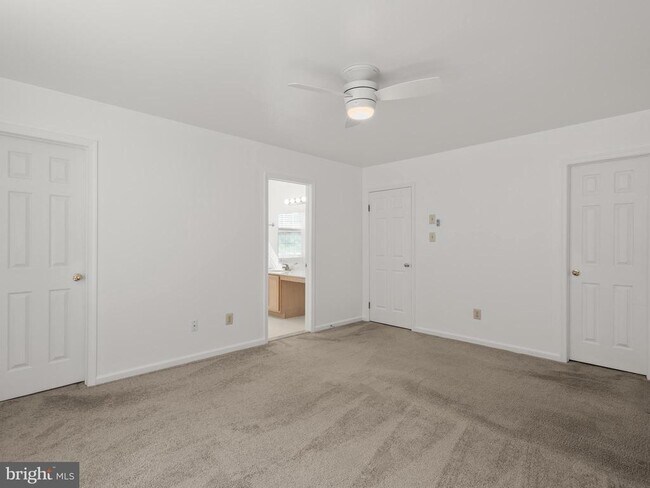 Building Photo - 109 Driftwood Ln