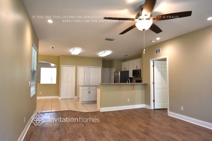Building Photo - 4150 Caparosa Cir
