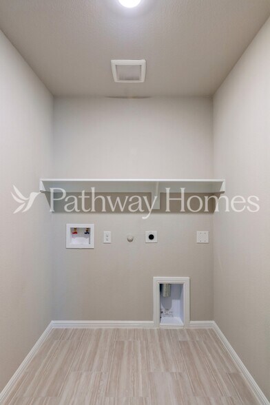 Building Photo - 9468 Mint Hill Dr