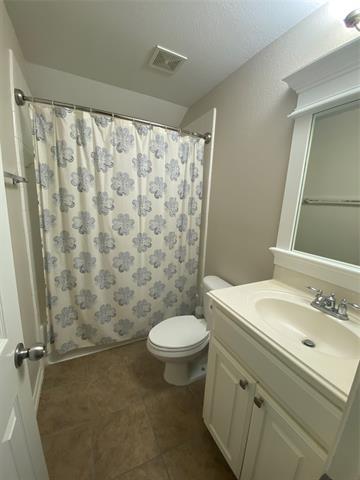 Building Photo - 2920 Pinehurst Ln