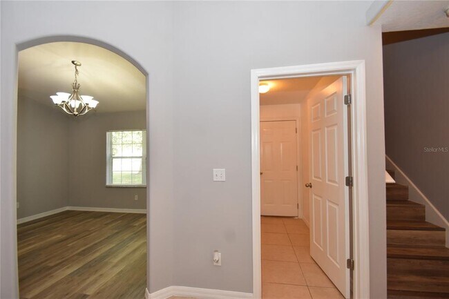 Building Photo - 6 Kathleen Trail