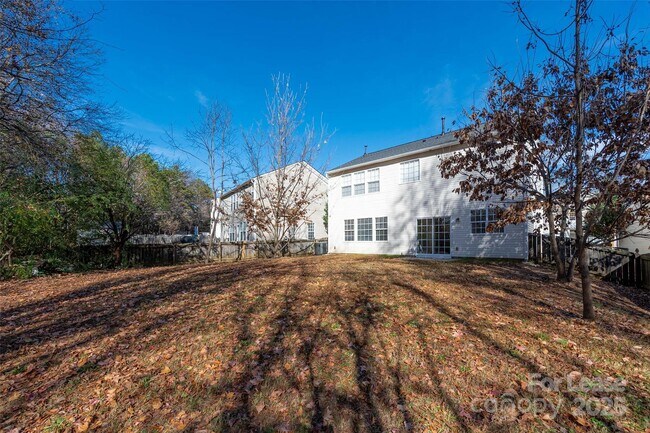 Building Photo - 11220 Cypress View Dr