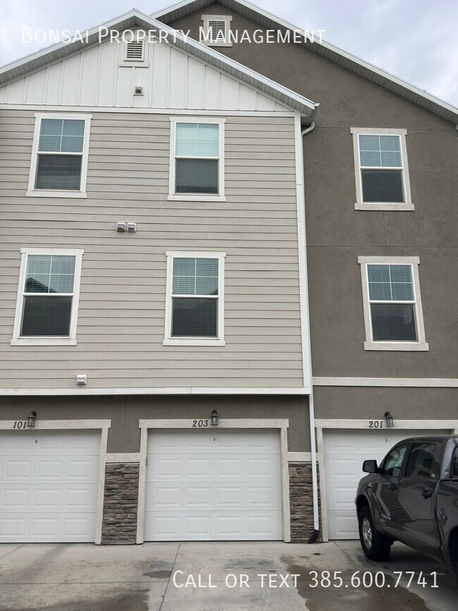 Building Photo - 14472 S Selvig Way