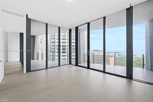 Building Photo - 3 br, 3.5 bath Condo - 2821 S Bayshore Dr ...