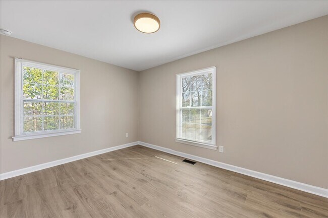 Building Photo - 4700 Walden Ct