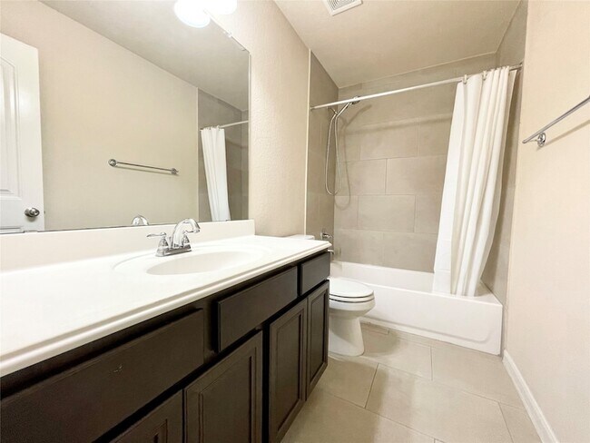 Building Photo - 19339 Vermillion Ct