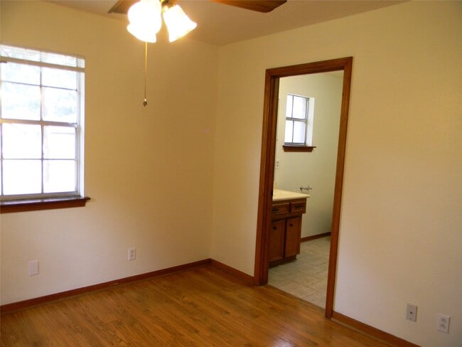 Building Photo - 25598 Kimbro Rd