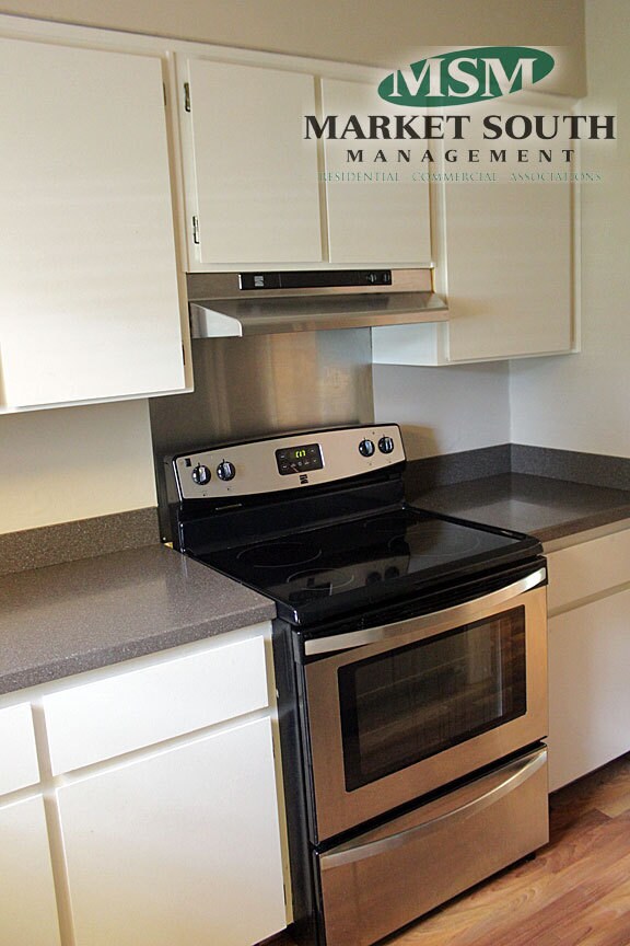 Building Photo - **APPLICATION PENDING!** WILMINGTON ISLAND...