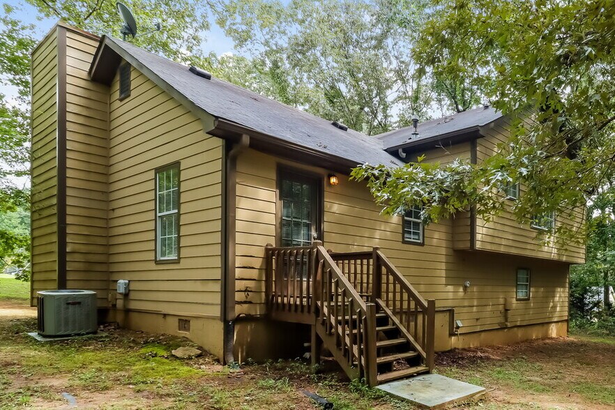 Building Photo - 23 Elberta Terrace