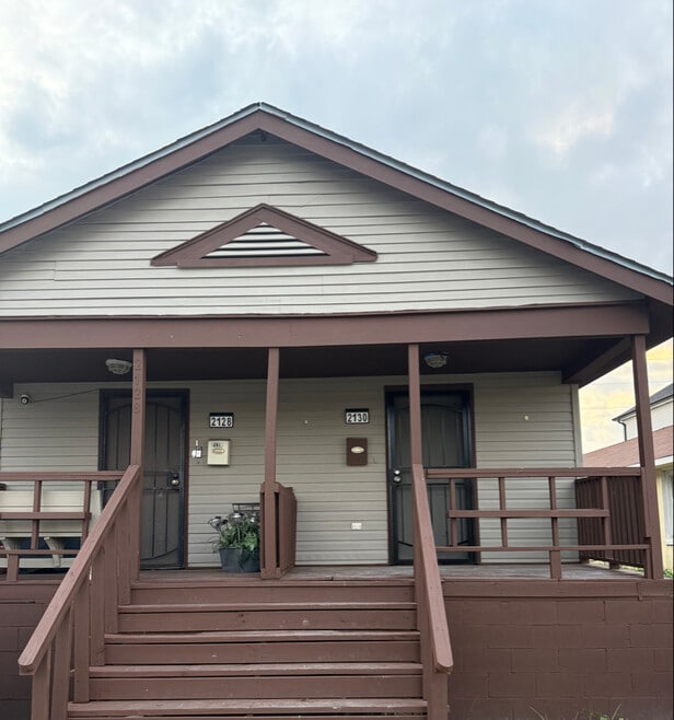 Building Photo - 2130 Feliciana St