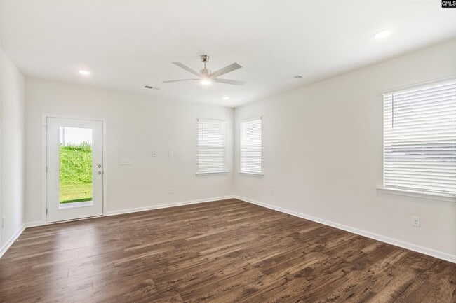 Building Photo - 1021 Skidaway Dr