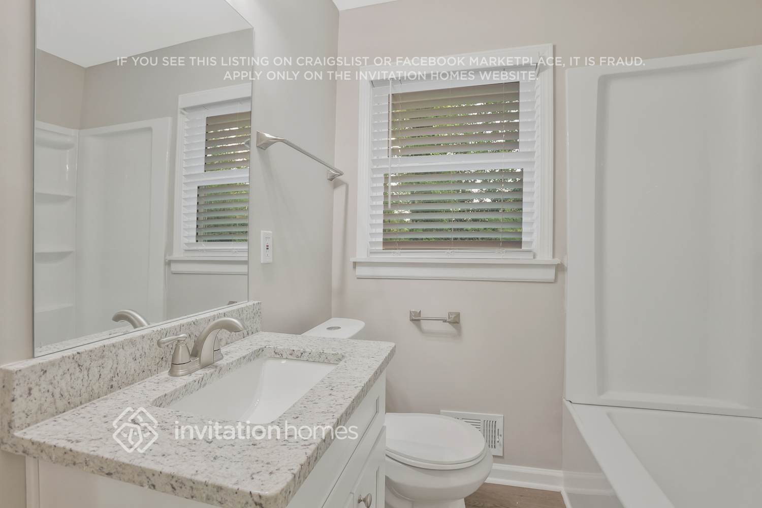 Building Photo - 2859 Monterey Dr