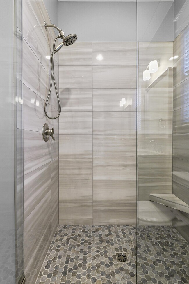 Building Photo - 1713 Double Oak Trl