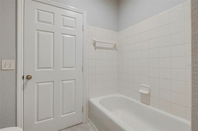 Building Photo - 18001 Richmond Pl Dr