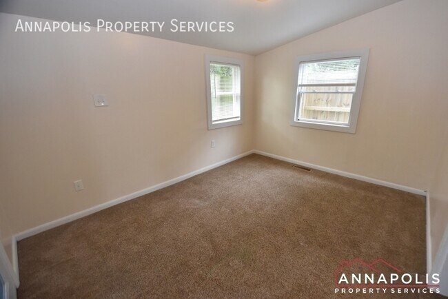 Building Photo - 1395 Bayside Dr