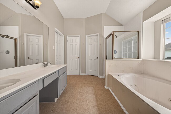 Building Photo - 24315 Tucker House Ln