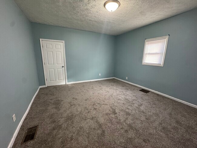 Building Photo - 1805 N Wabash Ave