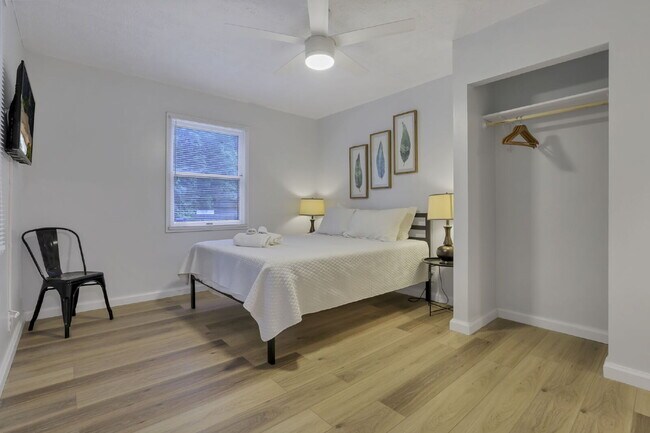 Building Photo - Beautifully Updated 3-Bedroom Home – Spacious, Modern, and Move-In Ready!