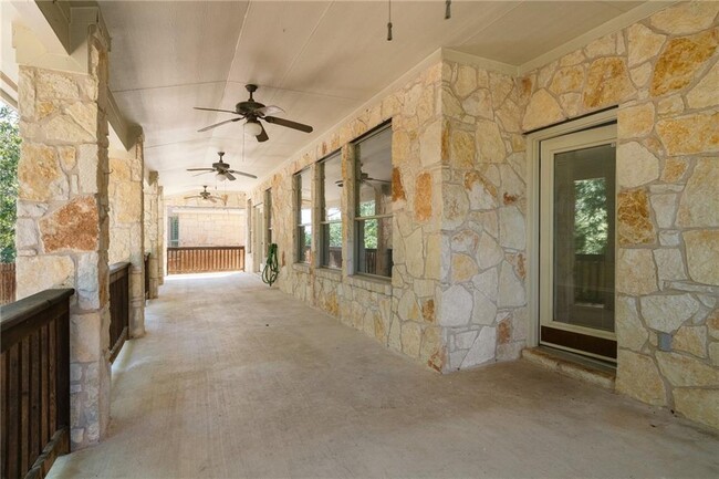 Building Photo - 925 Cavalry Ride Trail