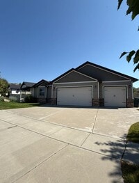 Building Photo - 3 Bedroom House in Copper Ridge Subdivison