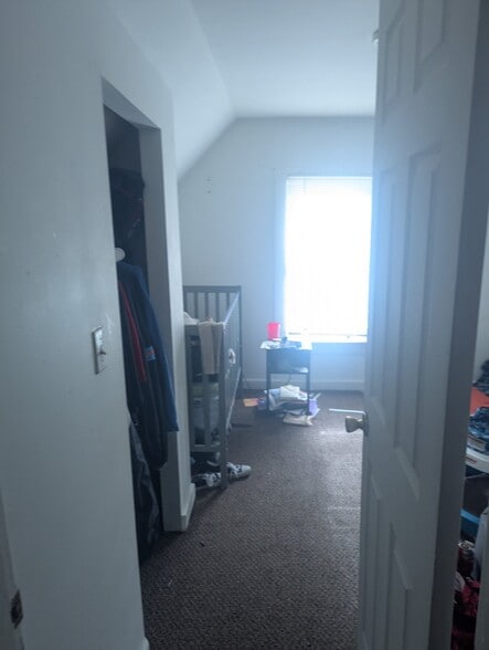 Building Photo - 2020 W Proctor St