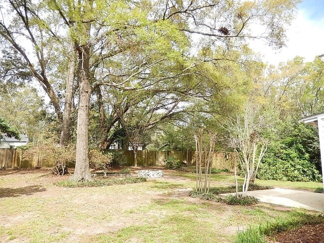 Building Photo - 5527 Denargo Dr