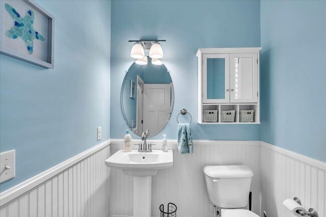 Building Photo - Gorgeous 4 Bed/2.5 Bath in Waterways Township!