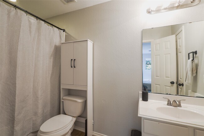 Building Photo - 21011 Emery Mills Ln