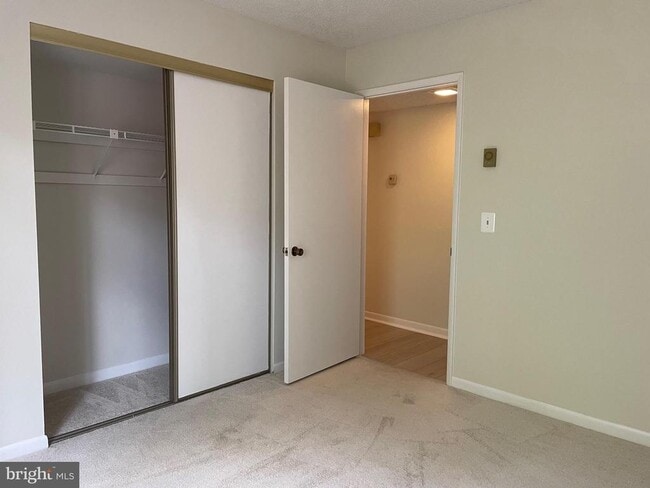 Building Photo - 15311 Beaverbrook Ct