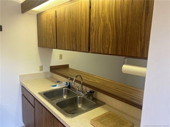 Building Photo - 3033 SW Sunset Trace Cir