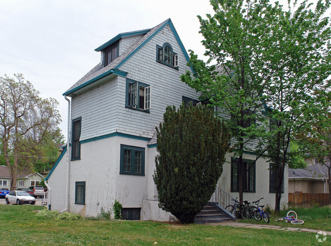 Primary Photo - FRANKLIN STREET APARTMENT