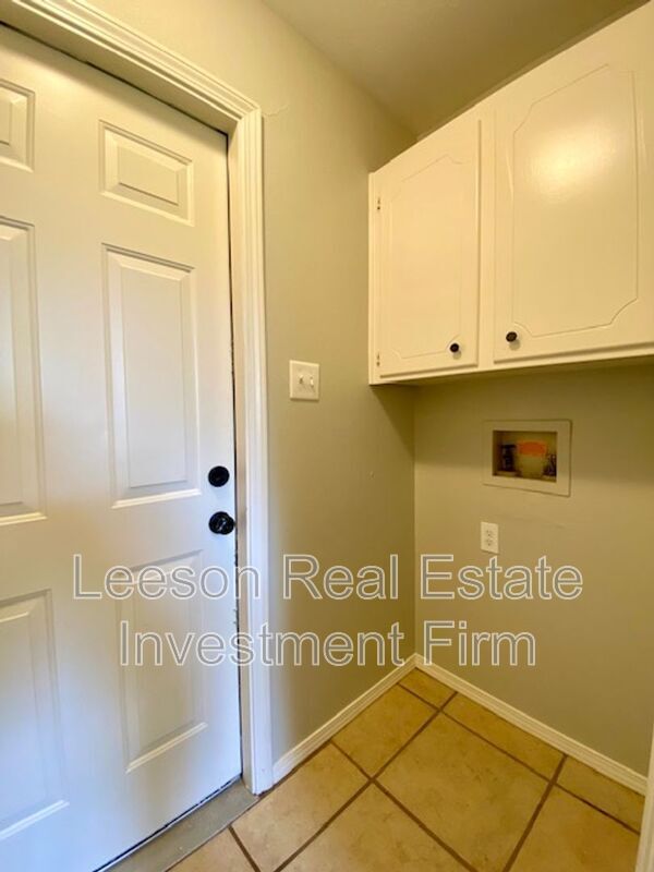 Building Photo - 4814 General Ewell Dr