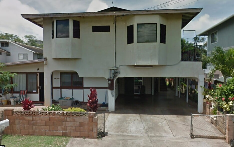 front - 94-542 Awamoi St