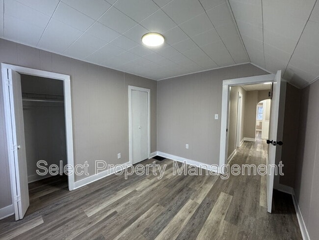 Building Photo - 3930 Webster St