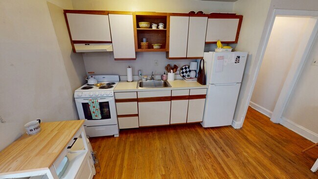 Building Photo - 1725 Spruce St