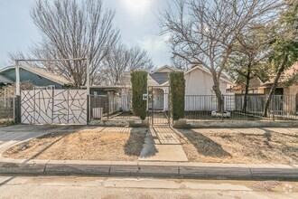 Building Photo - "Charming 2-Bedroom Home full of updates -...