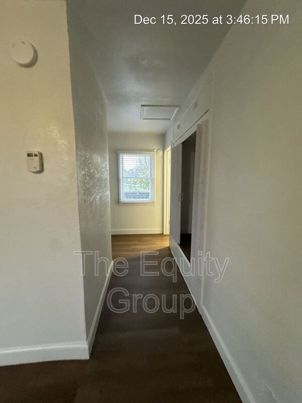 Building Photo - 706 N Jacob St