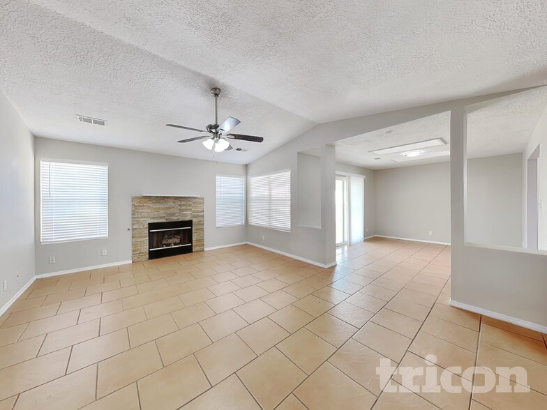 Building Photo - 3076 Cascades Trail SE